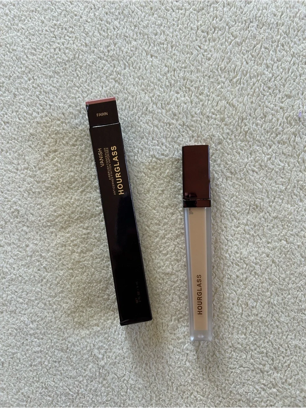 Hourglass Vanish Seamless Finish Concealer – Fawn
